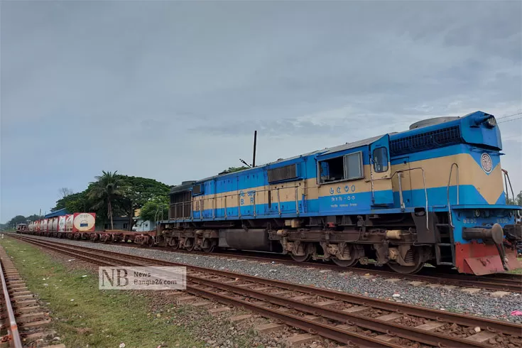 ভারত-থেকে-দ্বিতীয়-দফায়-আসা-অক্সিজেন-খালাস