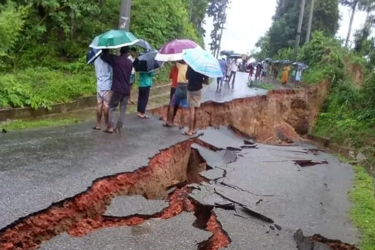 দুই-দিনে-পাহাড়ধসে-ও-পাহাড়ি-ঢলে-১৯-জনের-মৃত্যু-