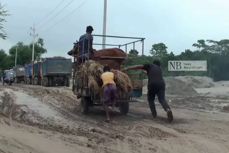 মহাসড়কের একি হাল