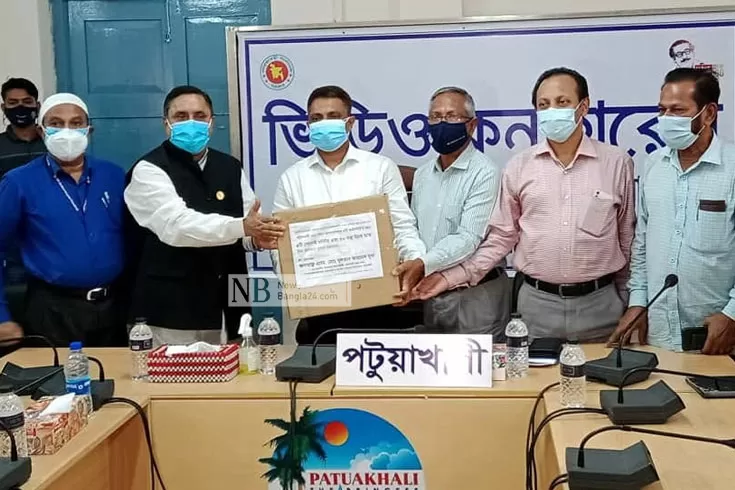 সদর হাসপাতাল পেল সুলতান আহমেদ মৃধার মনিটর ও মাস্ক