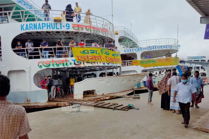 ৯-দিন-পর-লঞ্চের-ভেঁপু-ঢাকা-ছাড়ার-যাত্রী-নেই