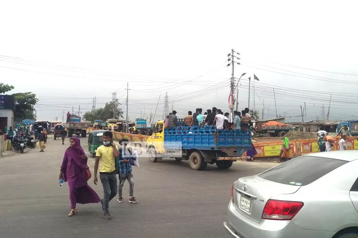 ঢাকায় ফেরা 