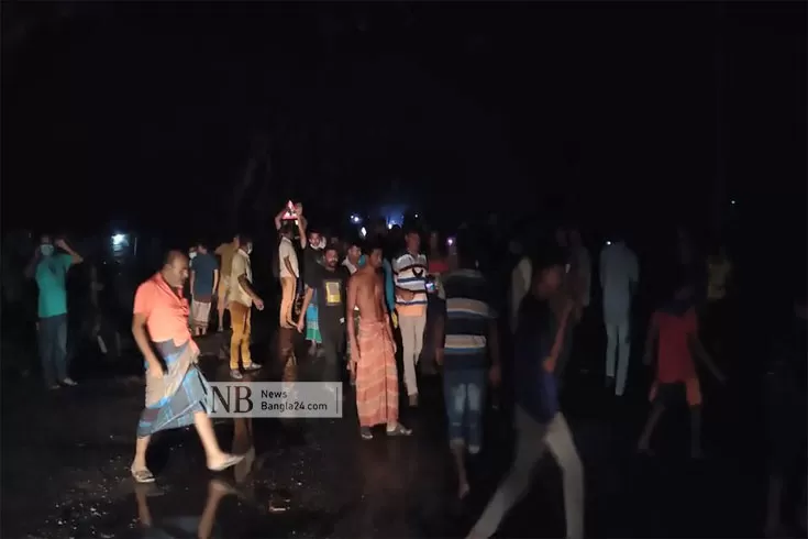 ব্যবসায়ীকে ছুরিকাঘাত, প্রতিবাদে সড়ক অবরোধ