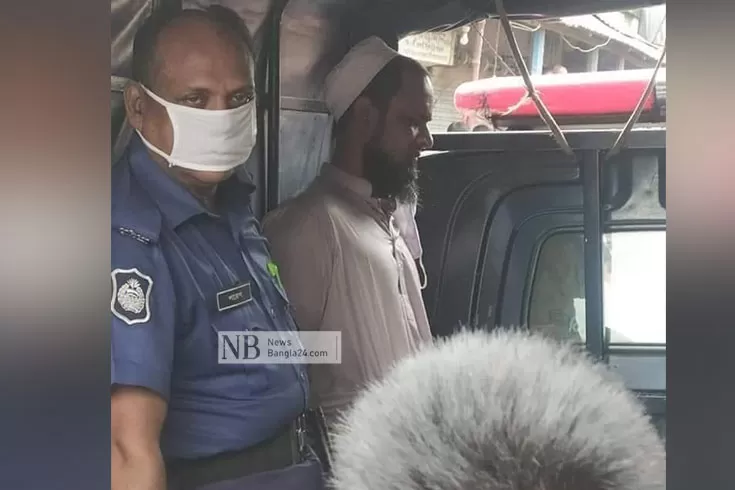 যাত্রীর-লাথিতে-প্রাণ-গেল-চালকের