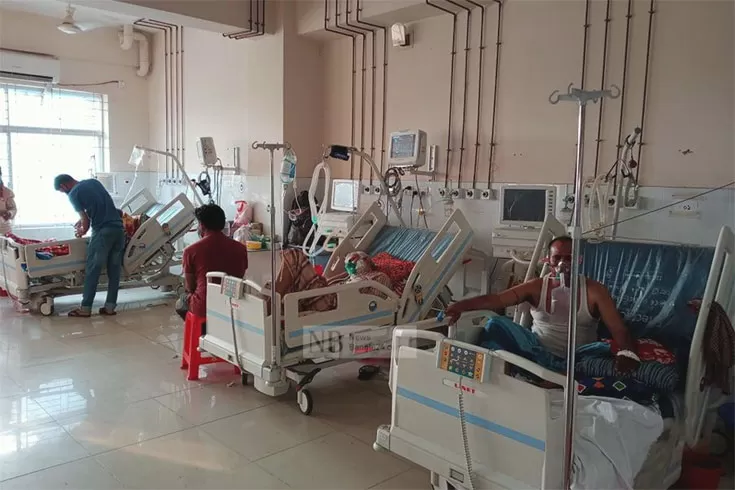 আইসিইউ শয্যা দখলে রাখতে ‘মাস্তানি’