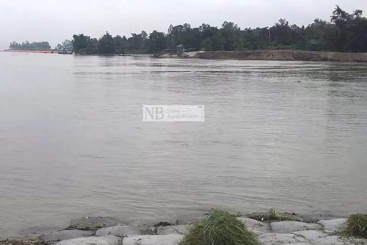 যমুনার-পানিতে-তলিয়ে-যাচ্ছে-নিম্নাঞ্চল