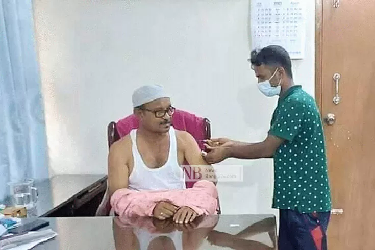 বাড়িতে বসে টিকা 