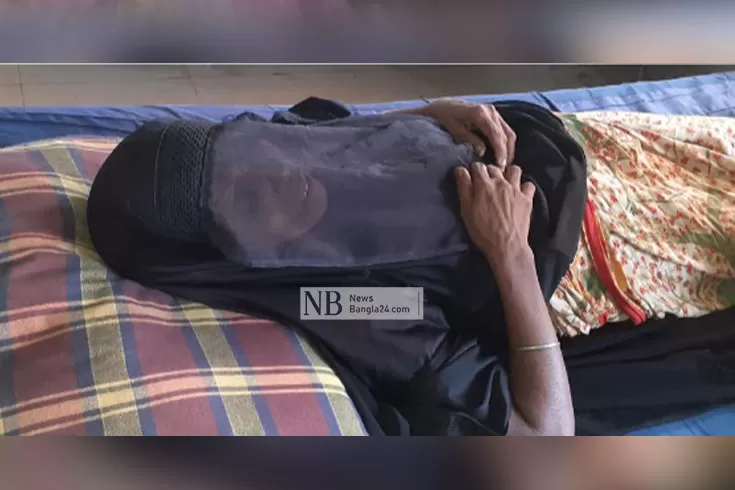 ৫-মিনিটে-দুইবার-টিকা-পুশ-হাসপাতালে-বৃদ্ধা