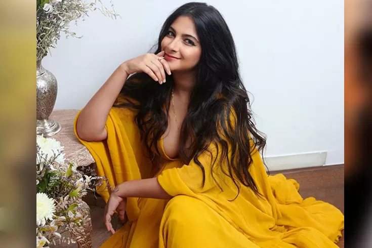 বিয়ের পিঁড়িতে অনিলকন্যা রিয়া কাপুর