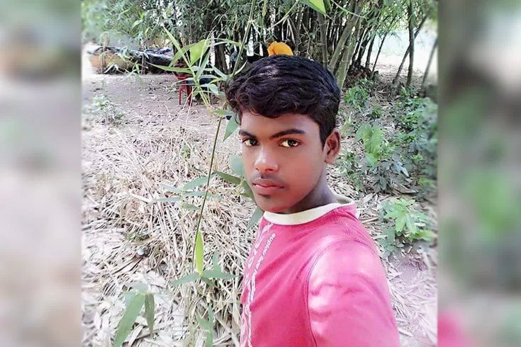 বজ্রাঘাতে প্রাণ গেল যুবকের