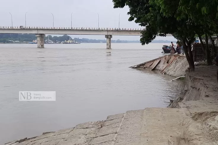 কুষ্টিয়া-হরিপুর-সংযোগ-সেতুর-প্রতিরক্ষা-বাঁধে-ফের-ভাঙন