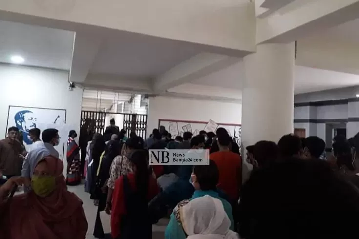 চট্টগ্রামে-৩-দিন-পর-ফের-শুরু-টিকাদান