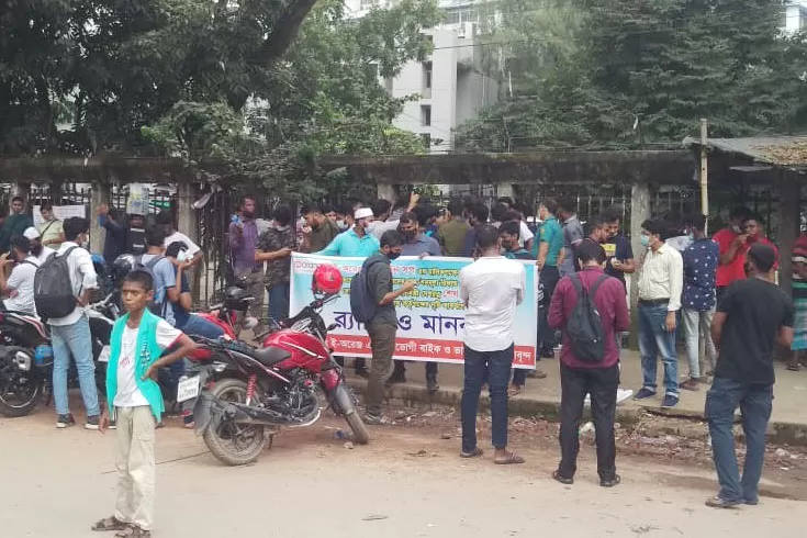 দ্রুত রিফান্ড অথবা পণ্য চান ই-অরেঞ্জ গ্রাহকরা