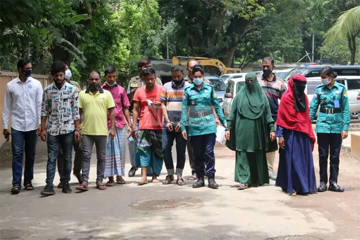আইস, ইয়াবাসহ গ্রেপ্তার ৯ কারবারি