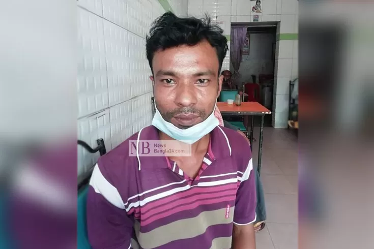 মিনিটের ব্যবধানে জজ মিয়াকে দুবার করোনার টিকা