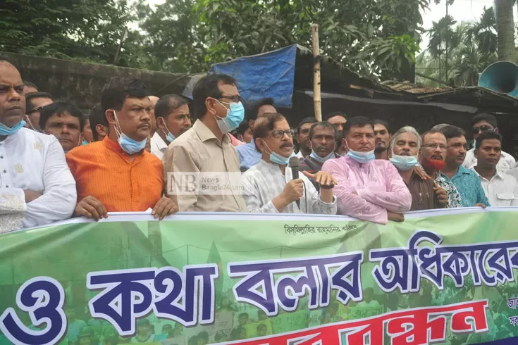 মানুষ কথা বলছে, মিছিল হবে, পালানোর পথ পাবেন না: মান্না