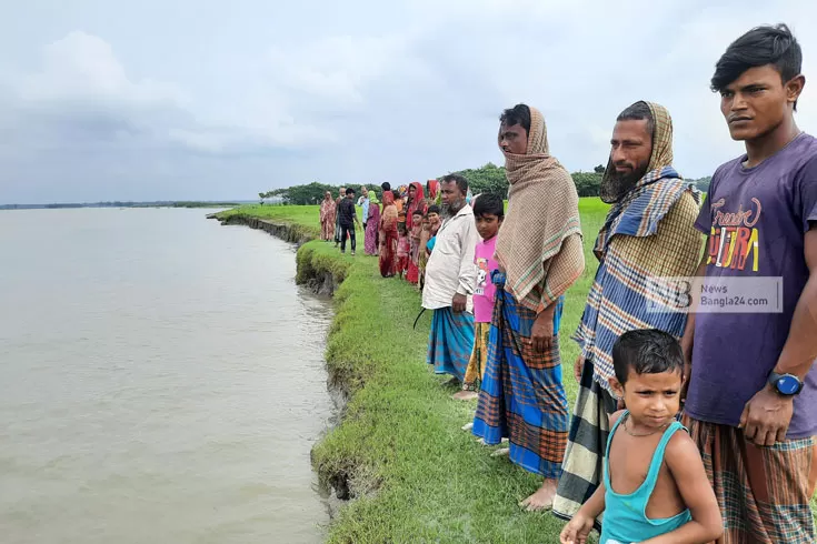 তেঁতুলিয়ার-ভাঙন-রোধের-দাবিতে-মানববন্ধন