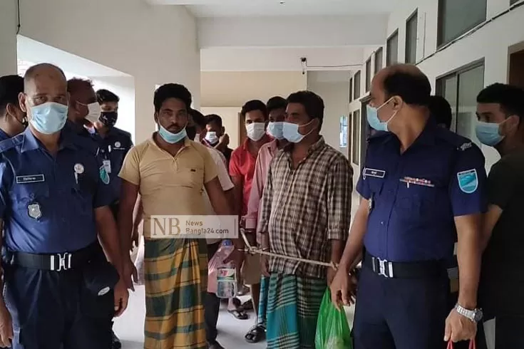 জানালা দিয়ে শিশুর প্রস্রাব, হামলায় নারী নিহত