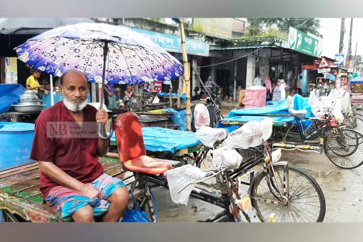 ২ সপ্তাহের বৃষ্টিতে থমকে গেছে জীবন