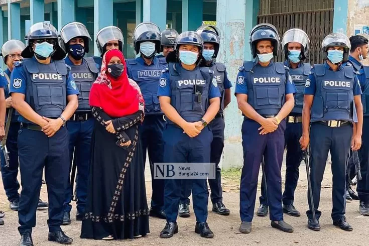 ফুলগাজীতে খালেদা জিয়ার বাড়ির সামনে ১৪৪ ধারা