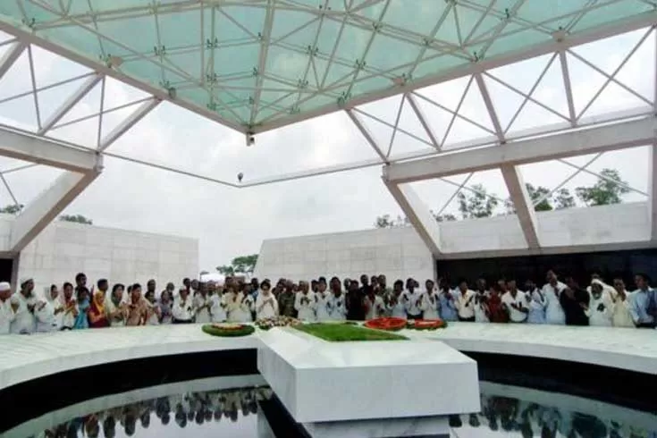 ‘জিয়ার লাশের পাশে স্ত্রী-সন্তানের কান্নার ছবি আছে’