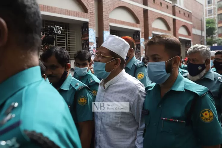 জামায়াতকে স্বাধীনতাবিরোধী বলায় আদালতে মারমুখী আচরণ