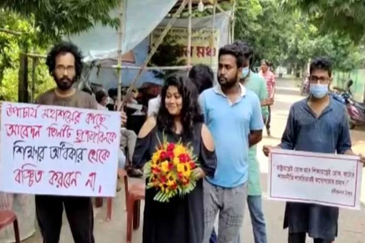 বিশ্বভারতী উত্তপ্ত শিক্ষক-শিক্ষার্থী আন্দোলনে