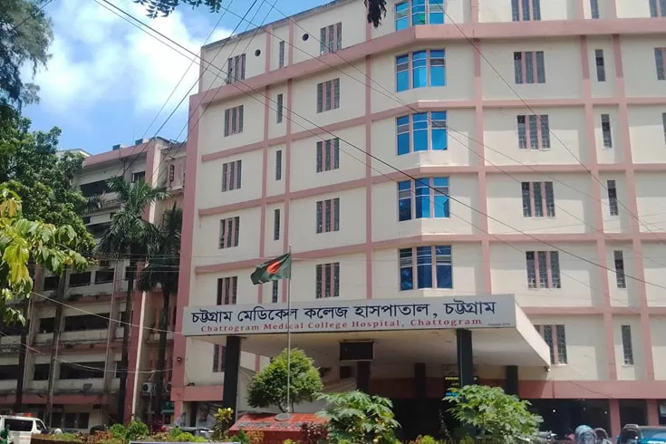 ফের ফ্লাইওভার থেকে পড়ে যুবকের মৃত্যু 