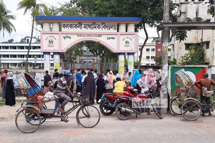 হঠাৎ-টিকাদান-বন্ধে-কুষ্টিয়ায়-ভোগান্তি