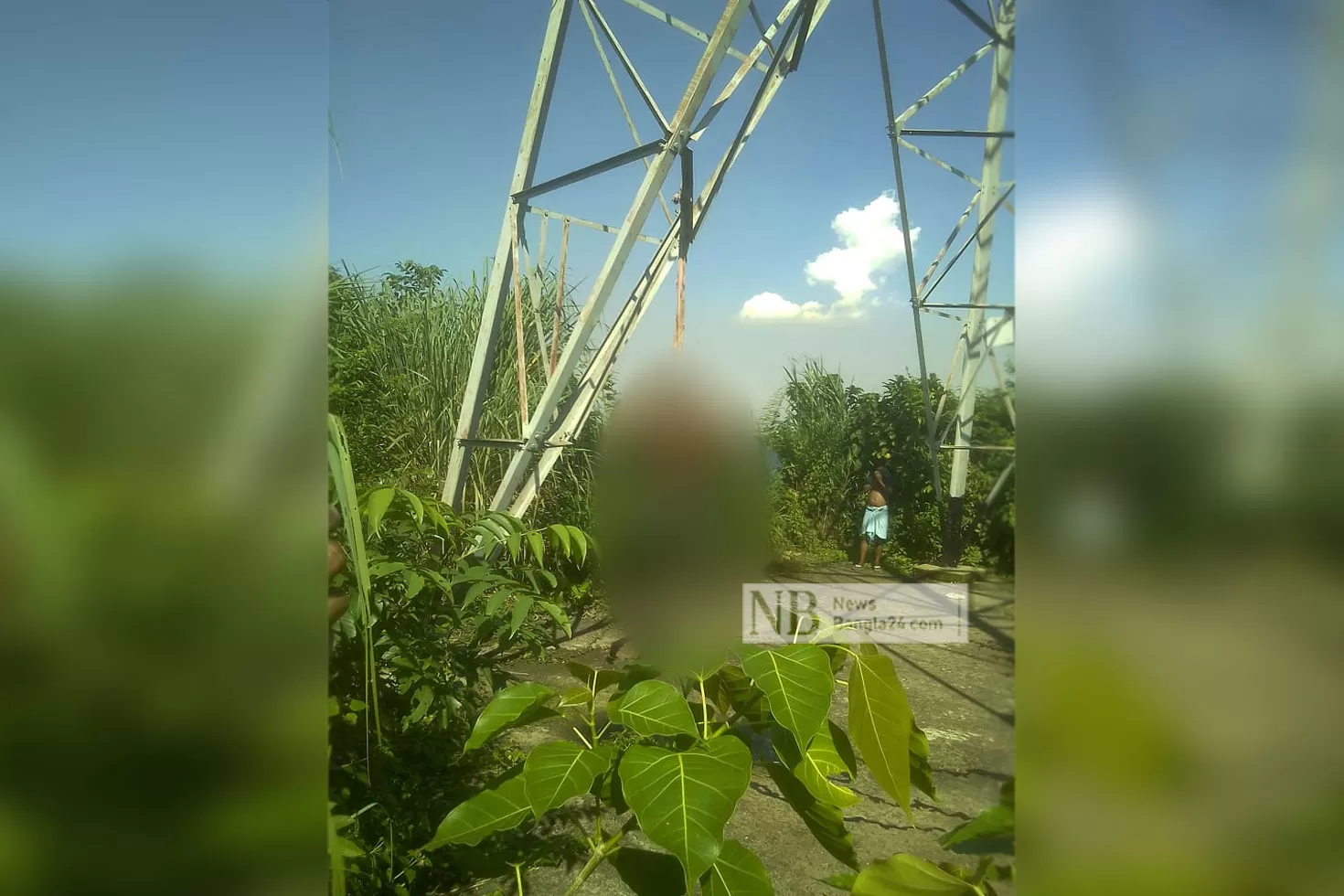 টাওয়ারের লাশে ধোঁয়াশায় পুলিশ