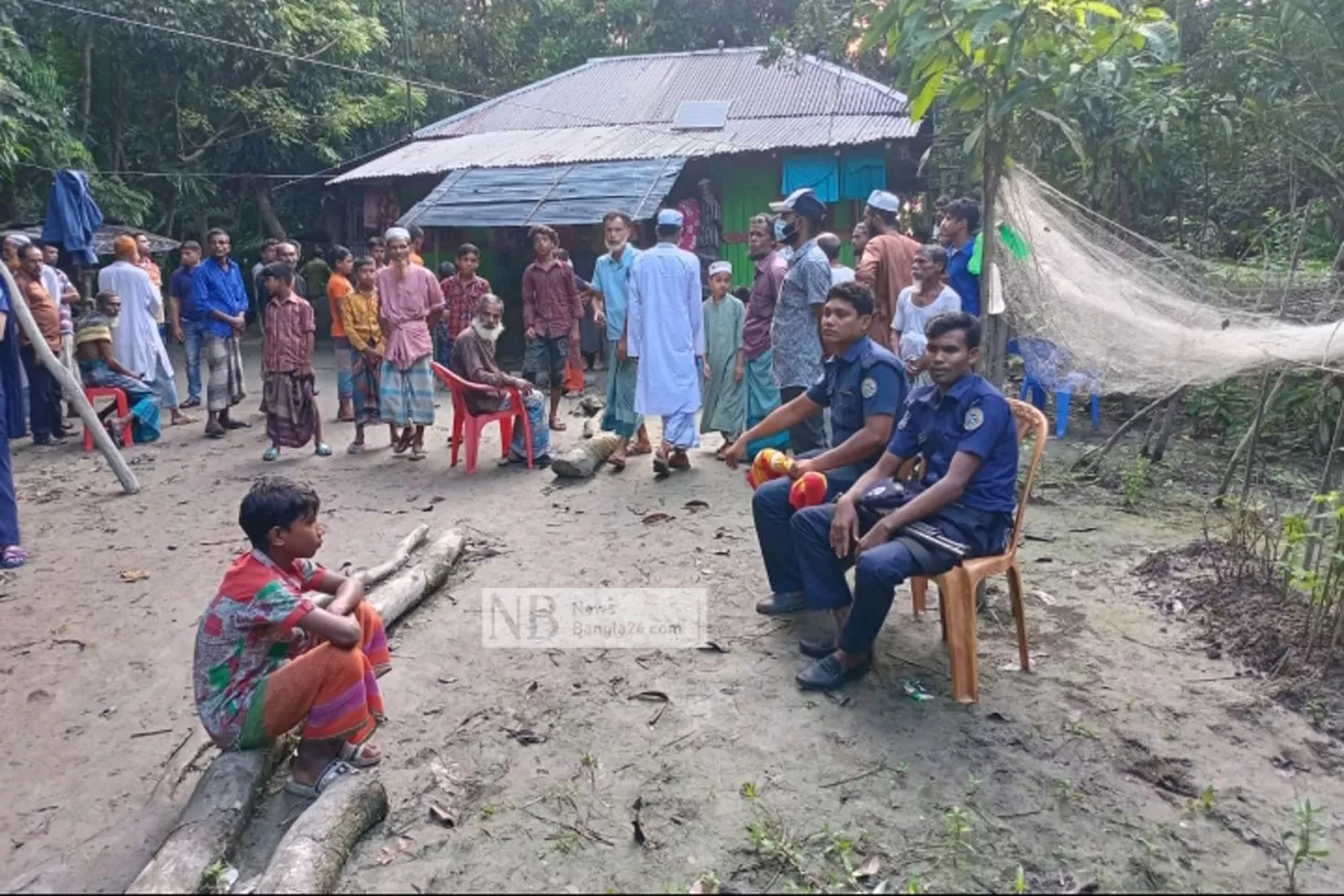 ইউপি সদস্যের মাকে কুপিয়ে হত্যা