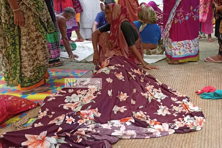 মোটরসাইকেলের ধাক্কায় পথচারীসহ নিহত ২