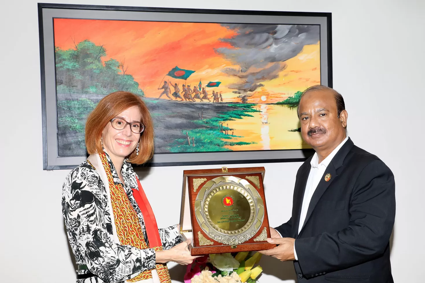 প্রতিরক্ষার সিনিয়র সচিবের সঙ্গে সুইস রাষ্ট্রদূতের সাক্ষাৎ