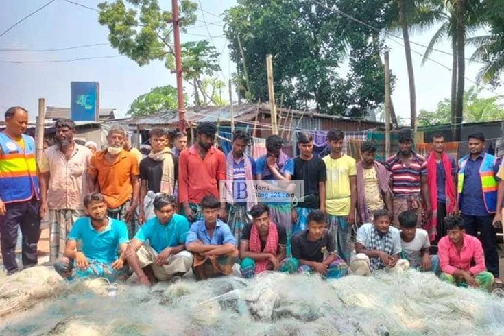 ৩৮-জেলের-বিরুদ্ধে-মামলা-জব্দ-জাল-নৌকা-ও-ইলিশ-