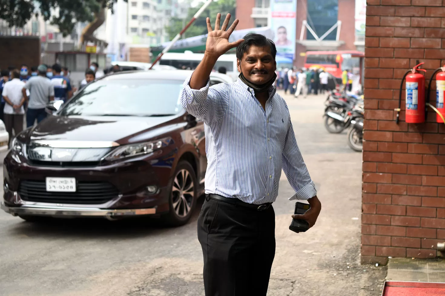 ঘরোয়া ক্রিকেটে দর্শক ফেরাতে কাজ শুরু করবেন মিঠু