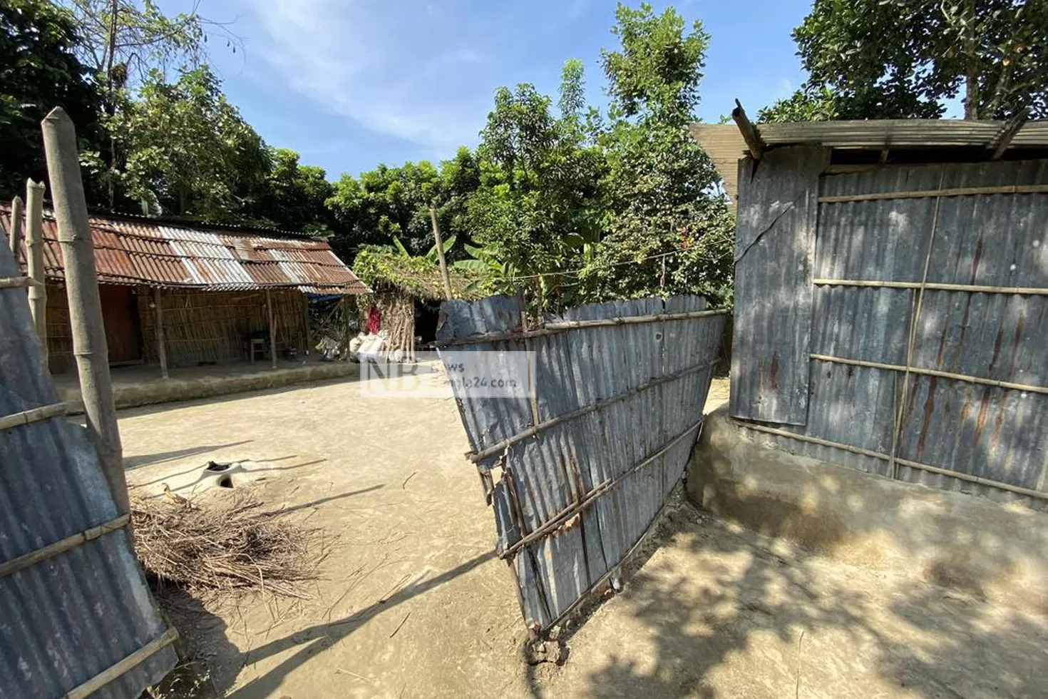 গ্রাম-পুলিশের-নামে-ধর্ষণচেষ্টার-অভিযোগের-পর-ঘরছাড়া