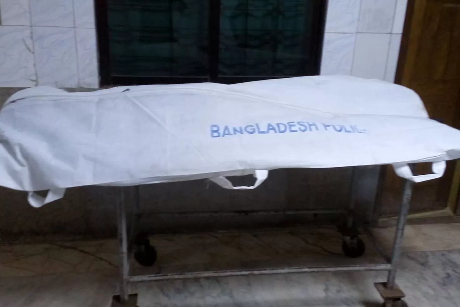 ঘরে গৃহবধূর ঝুলন্ত মরদেহ