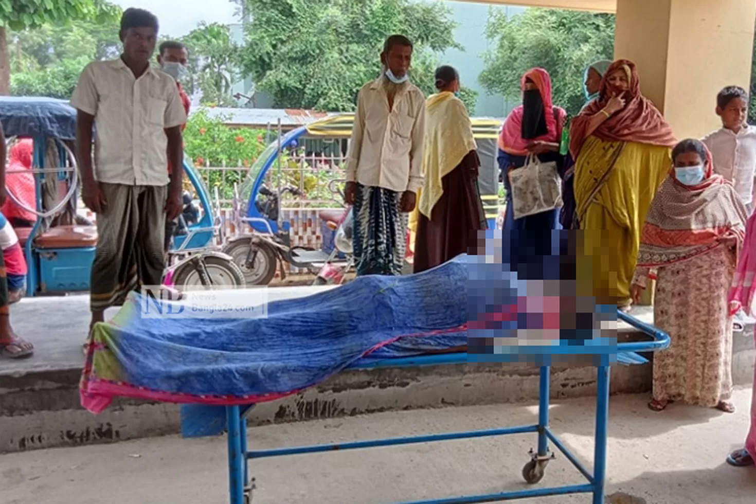 মাইক্রোবাস-অটোরিকশা সংঘর্ষে নিহত ১