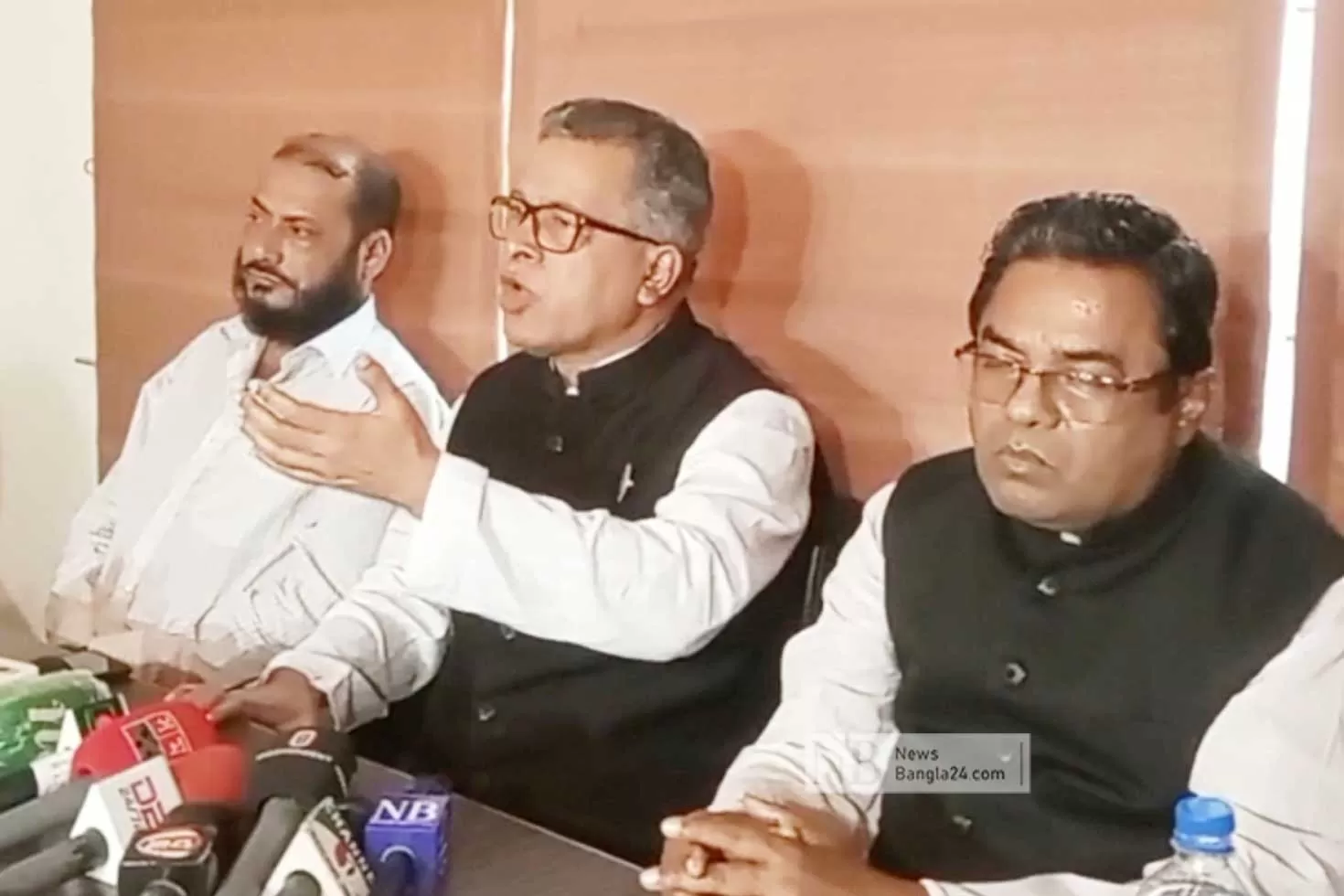 ‘সাম্প্রদায়িকতা ছড়িয়ে ক্ষমতার স্বপ্ন দেখছে বিএনপি’