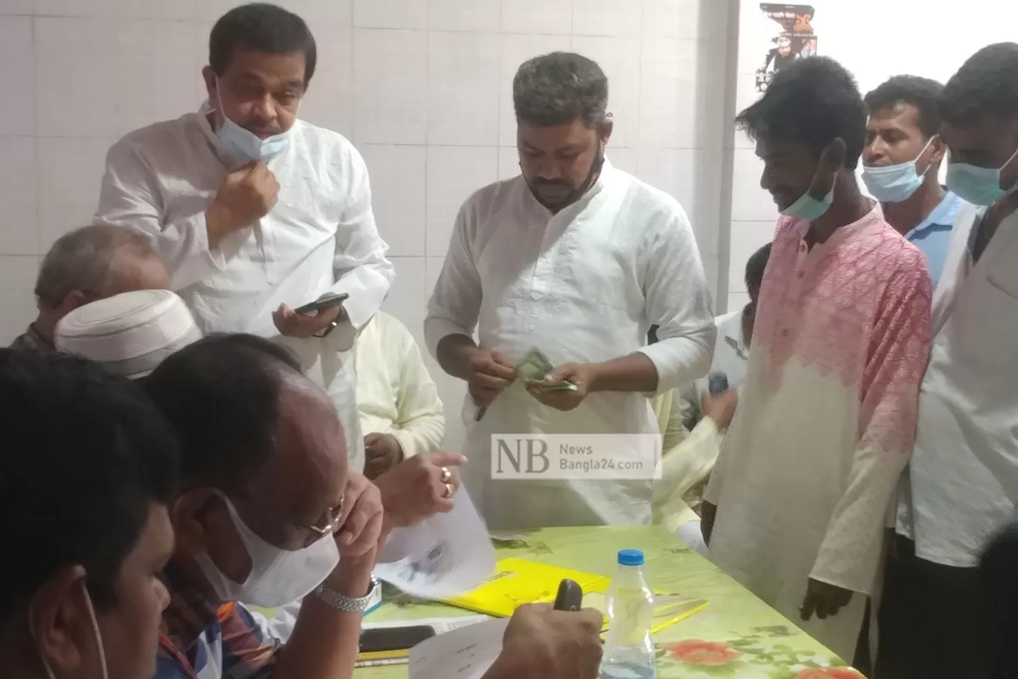 টাকা নিয়ে দেয়া হলো আ.লীগের মনোনয়নপত্র