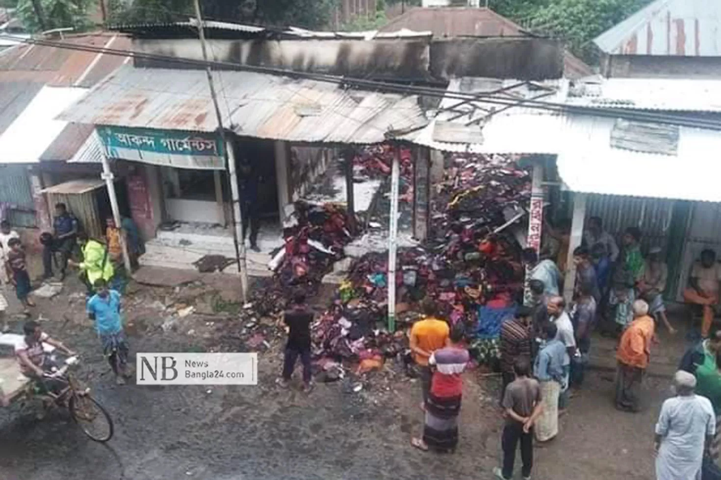 গোবিন্দগঞ্জে-ব্যবসায়ীর-দোকানে-আগুন-সন্দেহ-নাশকতা