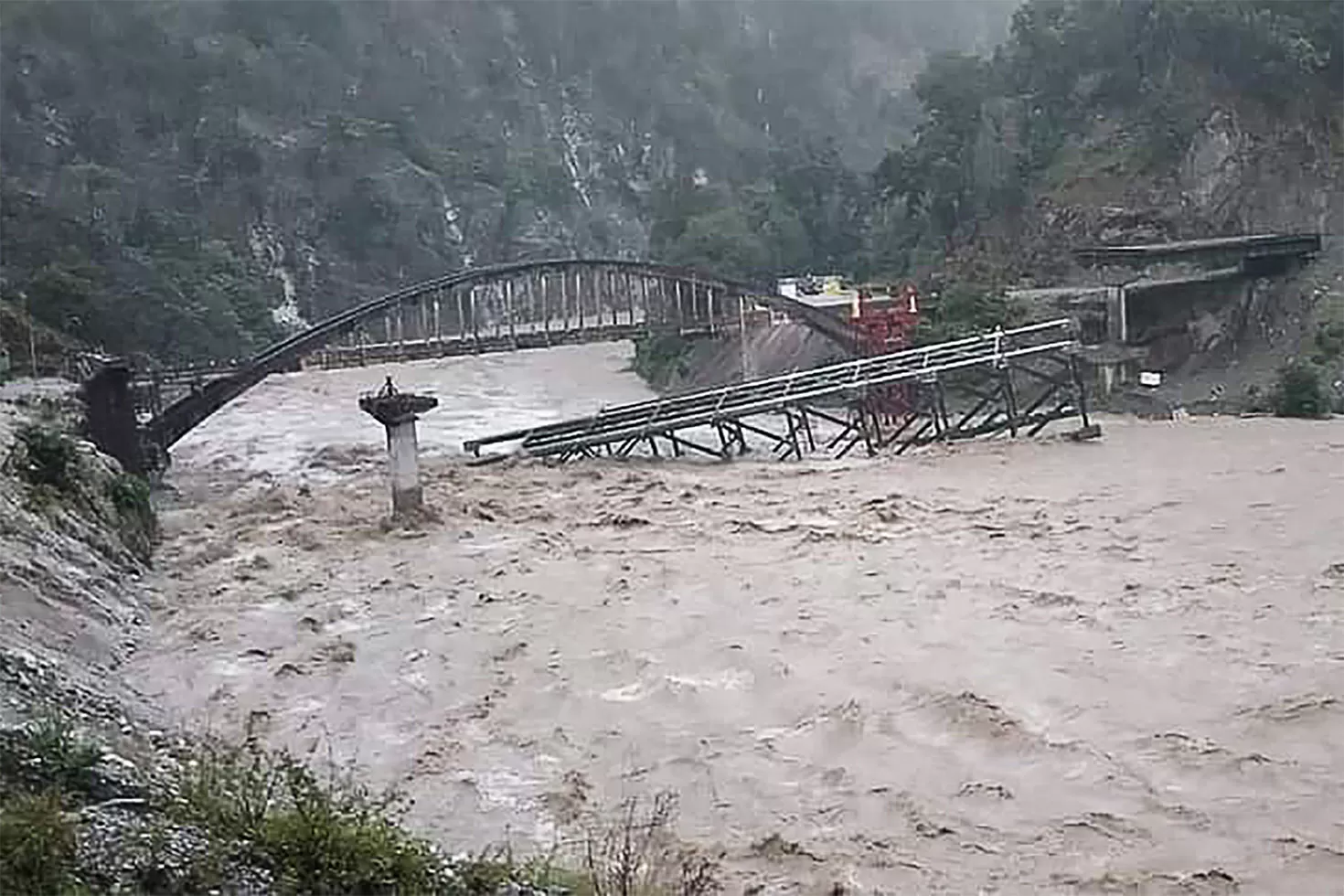 ভারত-নেপালে বন্যায় ৫ দিনে ১২৮ প্রাণহানি