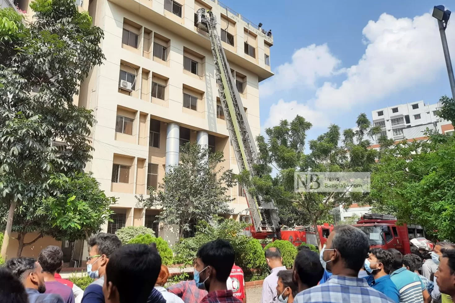 মুগদা হাসপাতালে আগুন, দগ্ধ ৪