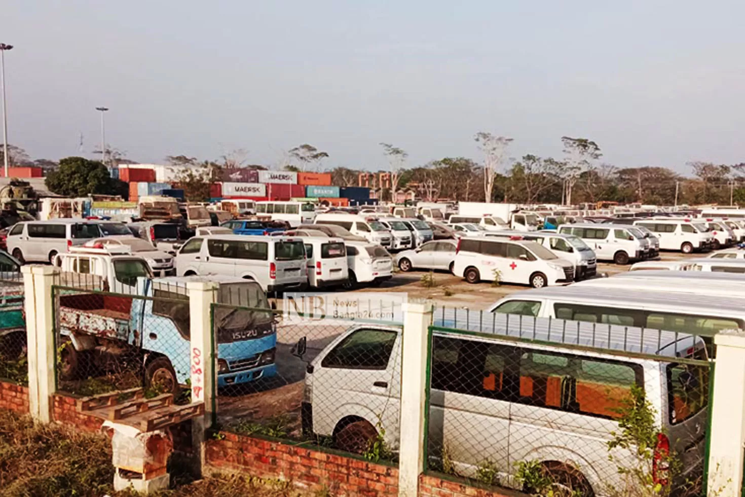 আবারও নিলামে ১১২টি বিলাসবহুল গাড়ি