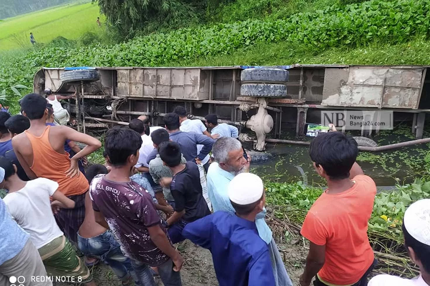 সেনবাগে বাস খালে, আহত ৩০