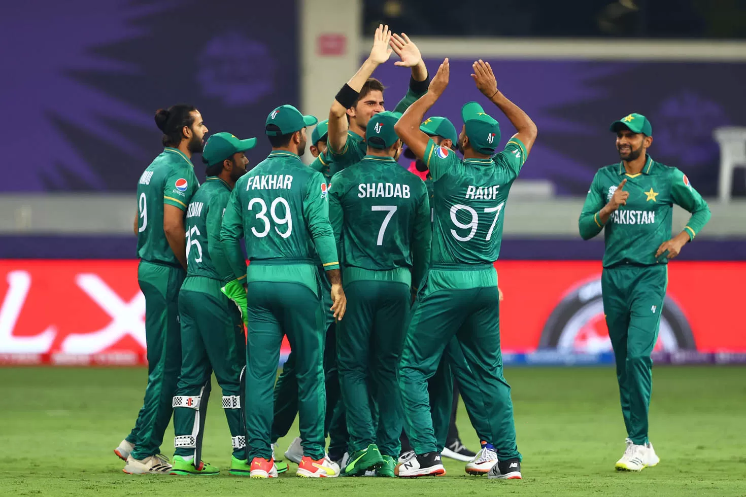 ভারতকে ১৫১ রানে আটকে দিল পাকিস্তান