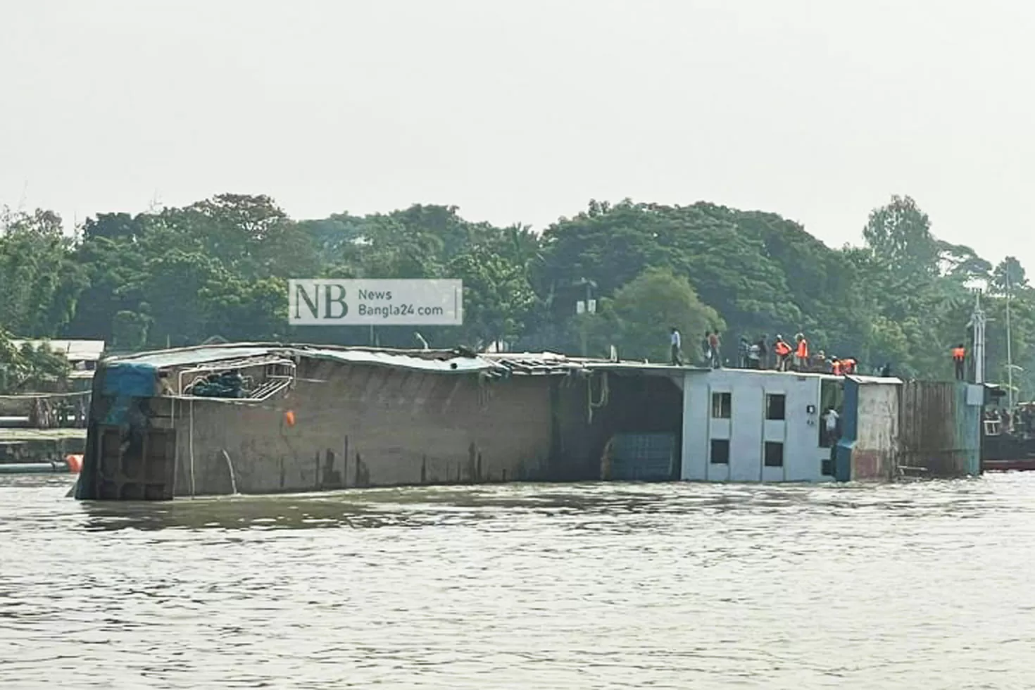 পাটুরিয়ায়-আংশিক-ডুবে-যাওয়া-ফেরি-তদন্ত-কমিটি-গঠন