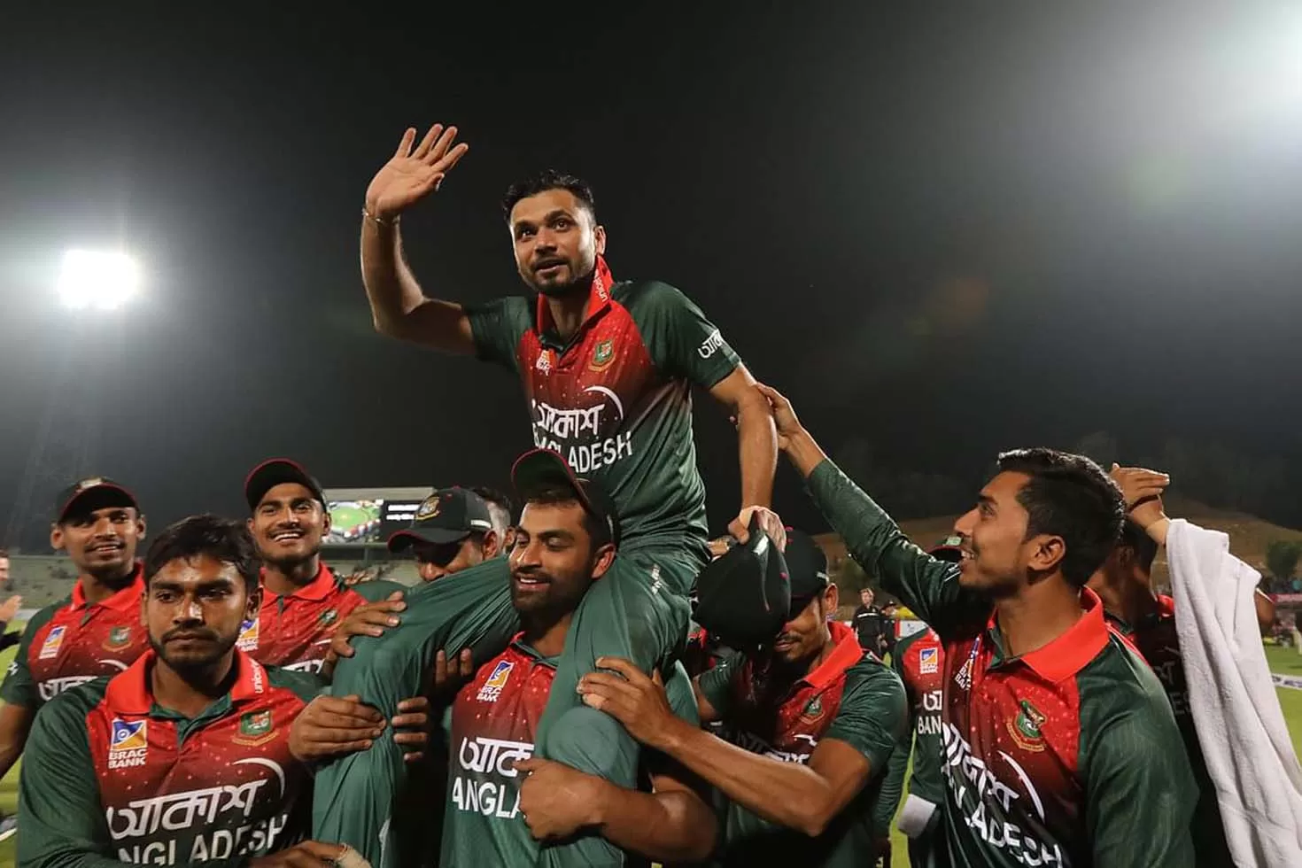‘তোমাদের ভালোবাসে বলেই এত কথা বলে’