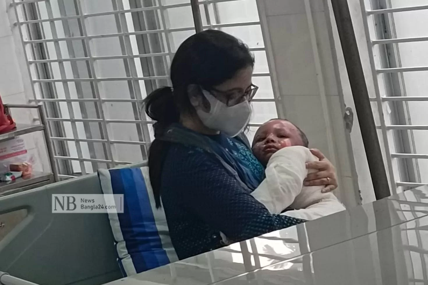গুলশানে ভবনে লাগা আগুনে দগ্ধ তিনজন বার্ন ইনস্টিটিউটে 