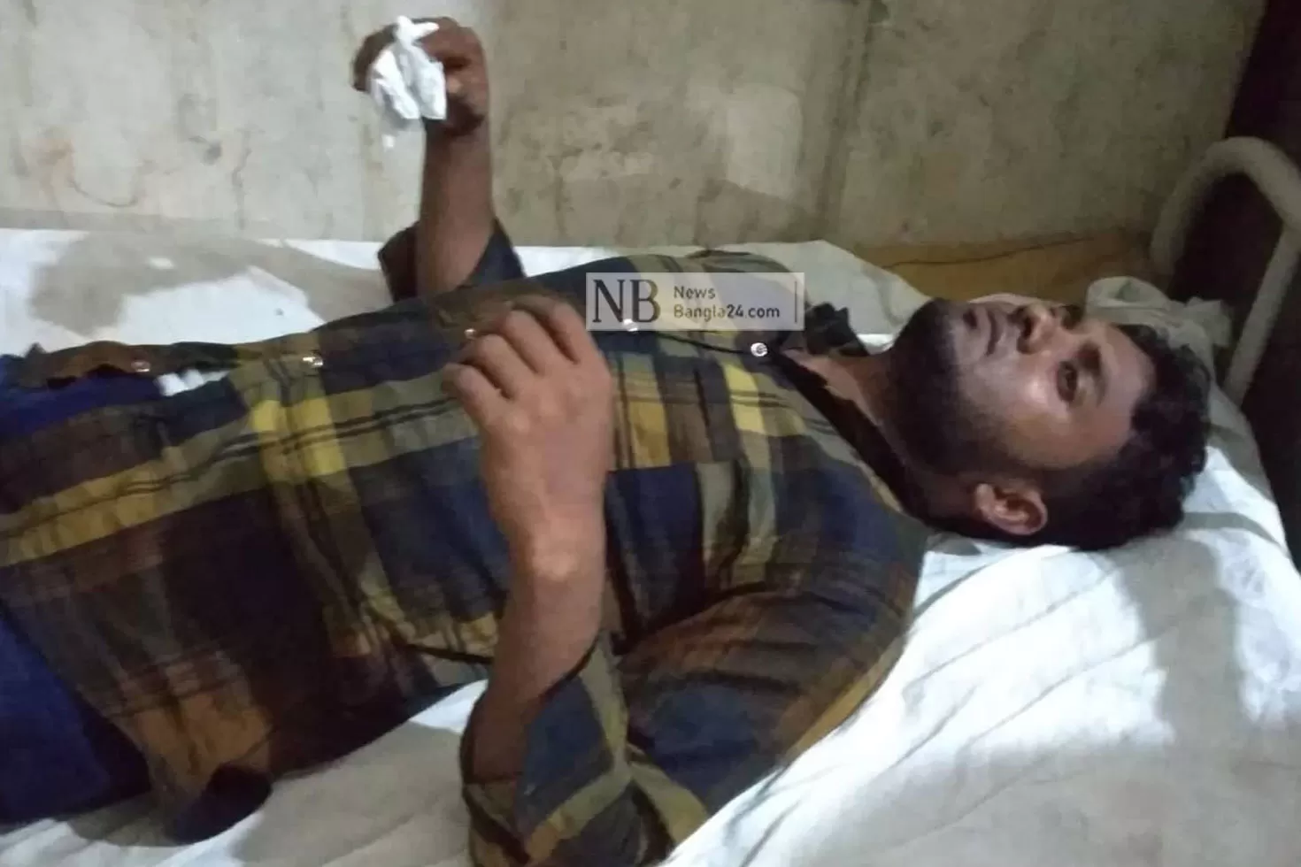 কনেপক্ষের মেয়েদের ছবি তোলা নিয়ে সংঘর্ষ, আহত ৮